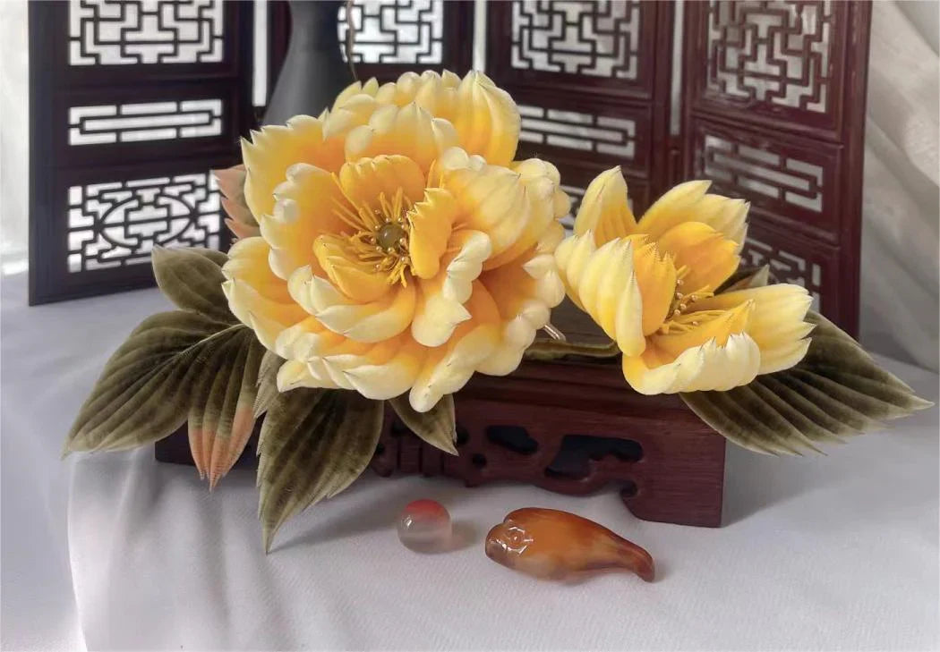 The Art of Ronghua: How Handmade Velvet Flowers Come to Life