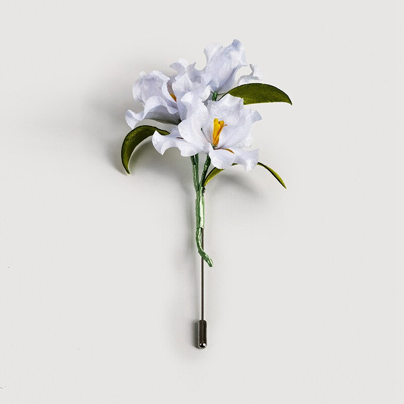 Handmade Ronghua- White Blossom Brooch