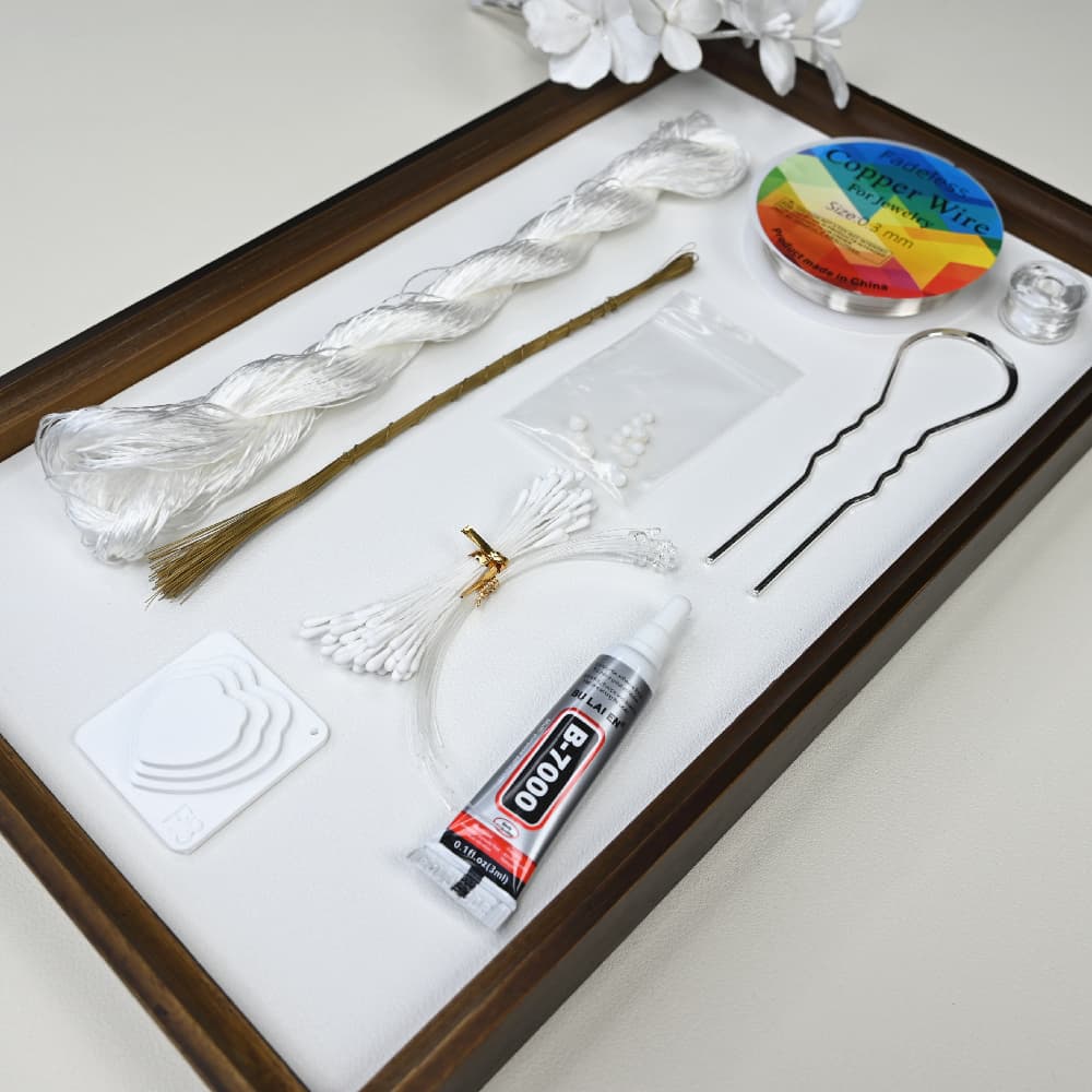 Ronghua DIY Kit--White Floral Hair Comb
