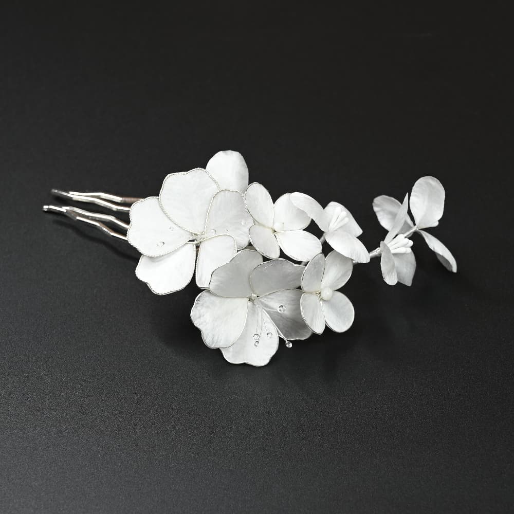 Handmade Ronghua- White Floral Hair Comb